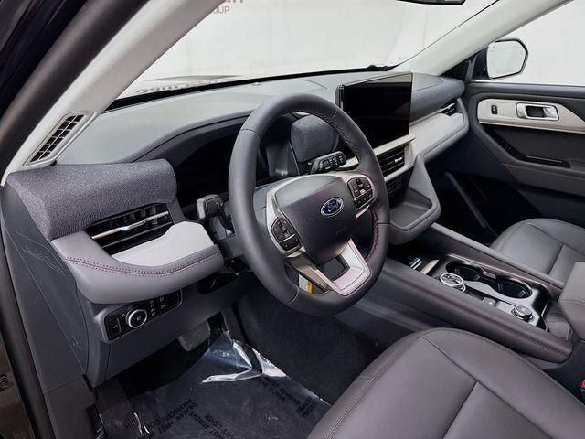 new 2025 Ford Explorer car, priced at $44,085
