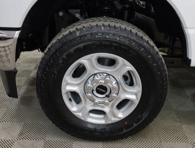 new 2025 Ford F-350 car, priced at $58,495