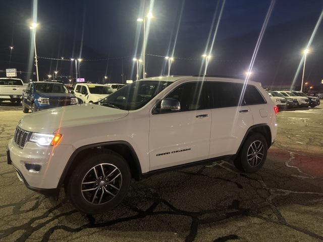 used 2017 Jeep Grand Cherokee car, priced at $13,900