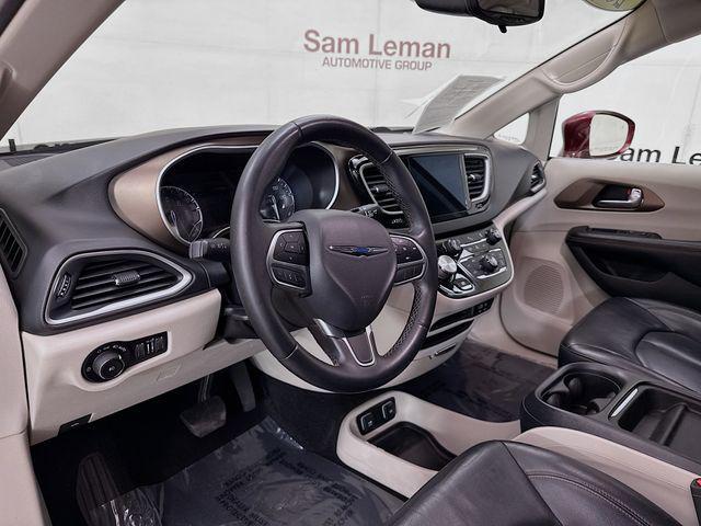 used 2017 Chrysler Pacifica car, priced at $14,900