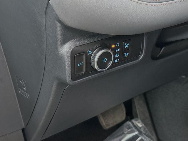 new 2025 Ford Explorer car, priced at $45,400