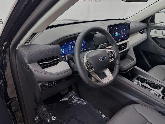 new 2025 Ford Explorer car, priced at $45,400