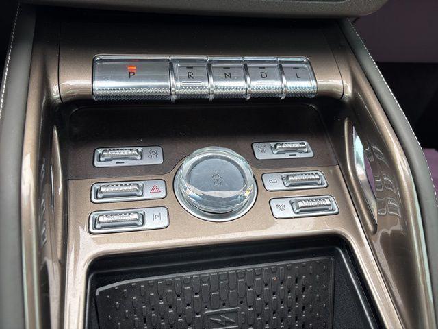 used 2024 Lincoln Nautilus car, priced at $61,900