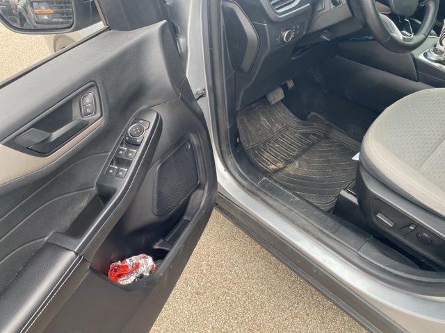 used 2022 Ford Escape car, priced at $21,900
