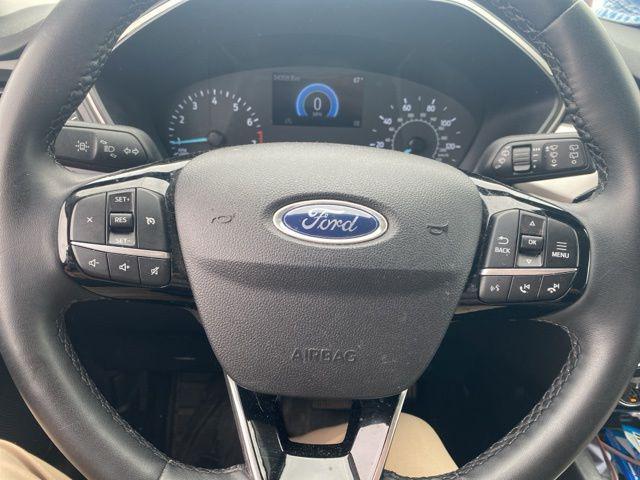 used 2022 Ford Escape car, priced at $21,900
