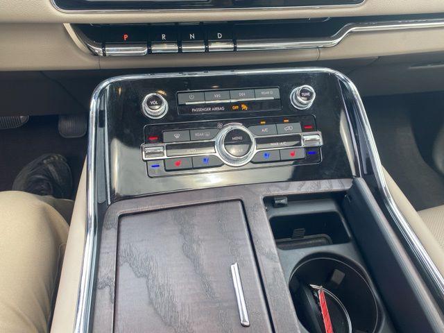 used 2024 Lincoln Navigator car, priced at $69,990