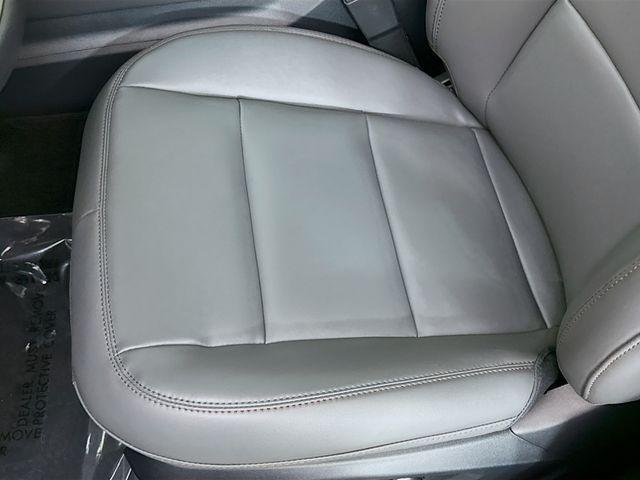 new 2025 Ford Explorer car, priced at $44,555
