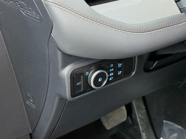 new 2025 Ford Explorer car, priced at $44,555