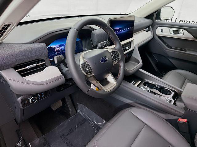 new 2025 Ford Explorer car, priced at $44,555