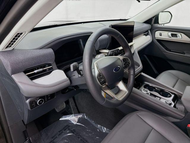new 2025 Ford Explorer car, priced at $45,440