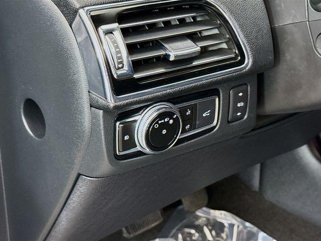 used 2020 Lincoln Navigator car, priced at $48,905