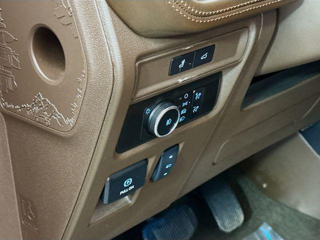 used 2024 Ford Expedition car, priced at $63,995