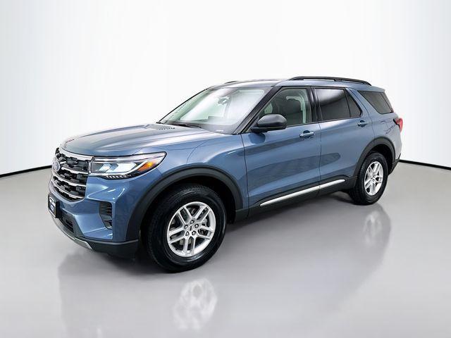 new 2025 Ford Explorer car, priced at $39,640