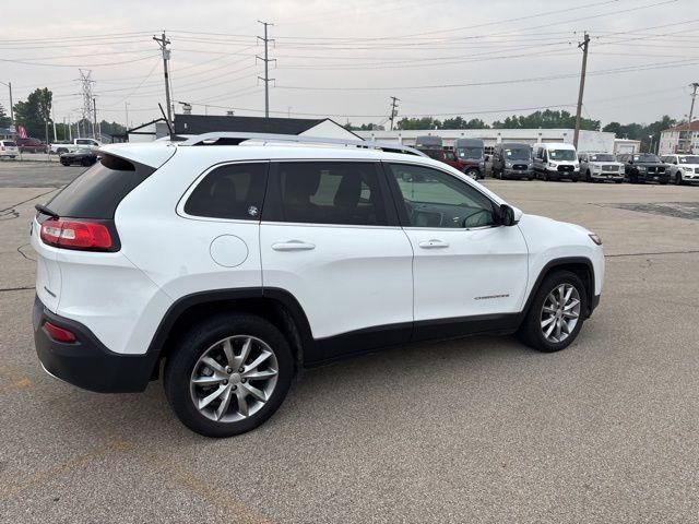 used 2018 Jeep Cherokee car, priced at $15,990