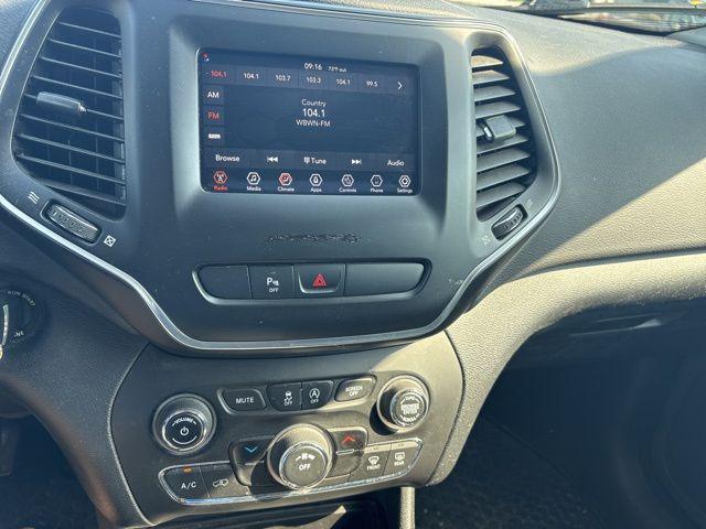 used 2020 Jeep Cherokee car, priced at $9,990