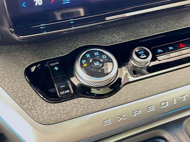 new 2025 Ford Expedition car, priced at $84,115