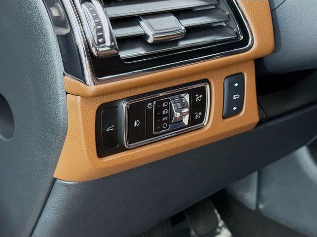 used 2024 Lincoln Navigator car, priced at $75,990