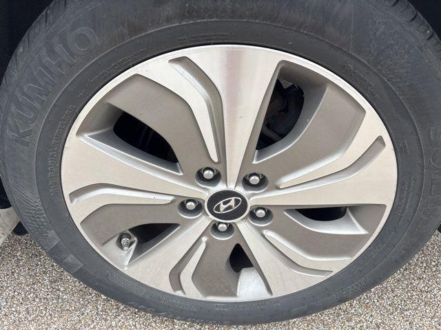 used 2013 Hyundai Sonata Hybrid car, priced at $9,500