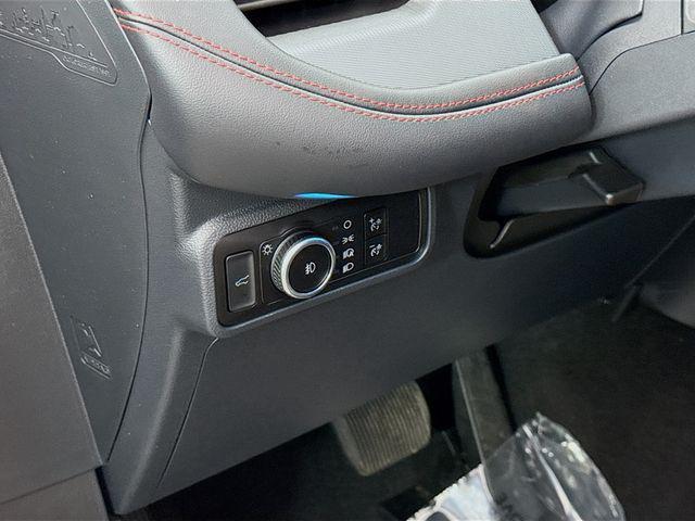 new 2025 Ford Explorer car, priced at $48,365