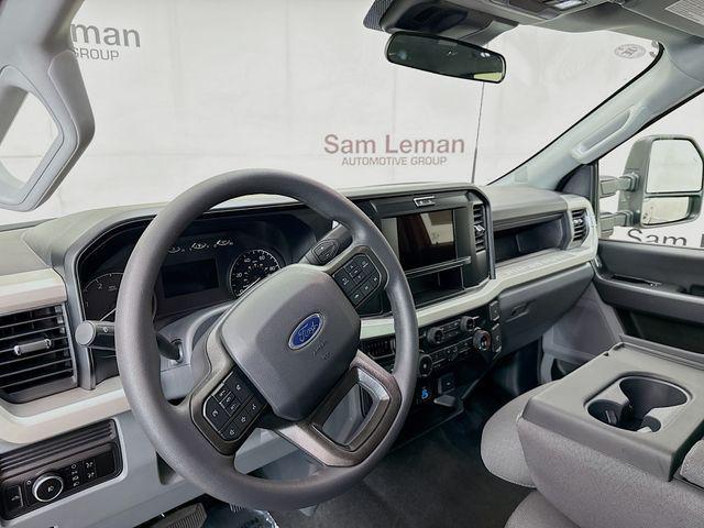 new 2025 Ford F-250 car, priced at $69,520