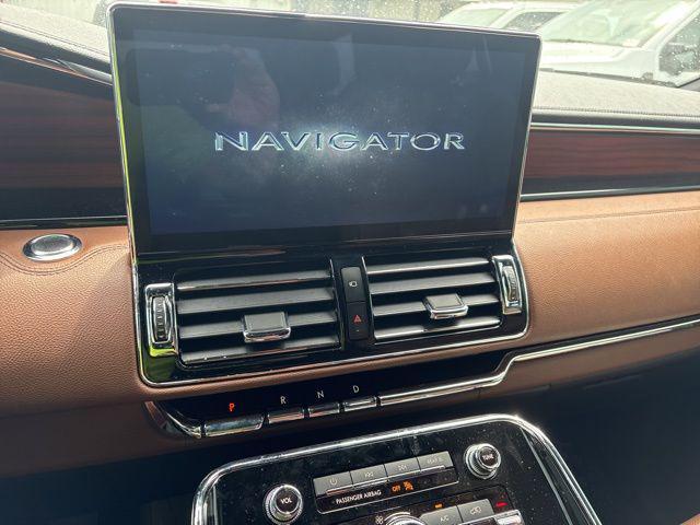 used 2024 Lincoln Navigator car, priced at $79,990