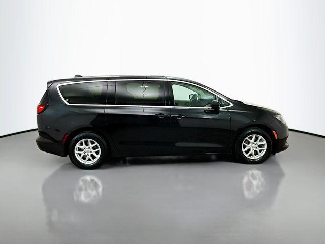 used 2017 Chrysler Pacifica car, priced at $8,995