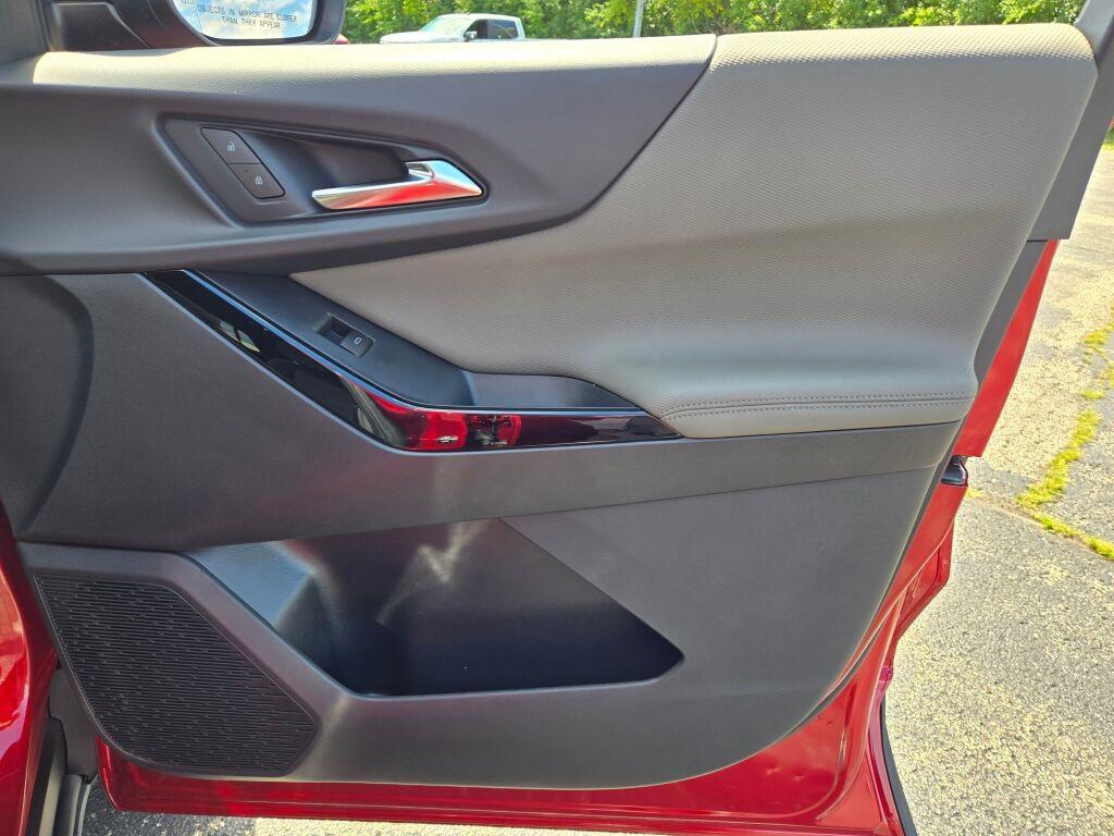 new 2026 Chevrolet Equinox car, priced at $35,730