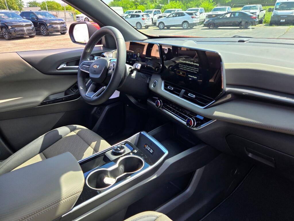 new 2026 Chevrolet Equinox car, priced at $35,730