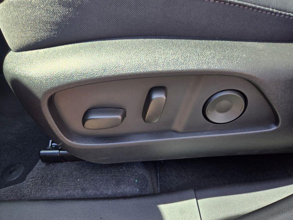 new 2026 Chevrolet Equinox car, priced at $35,730