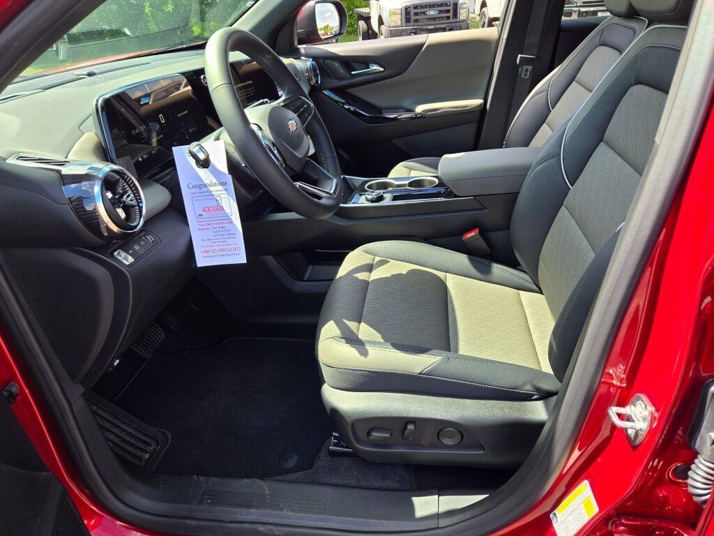 new 2026 Chevrolet Equinox car, priced at $35,730