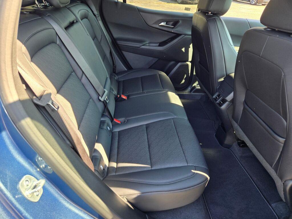 new 2026 Chevrolet Equinox car, priced at $33,490