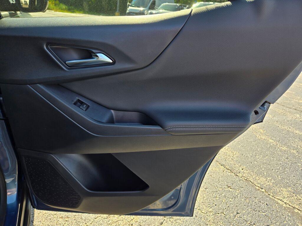 new 2026 Chevrolet Equinox car, priced at $33,490