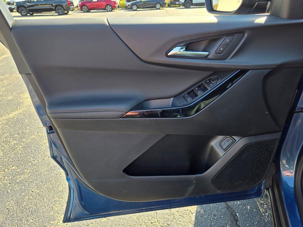 new 2026 Chevrolet Equinox car, priced at $33,490