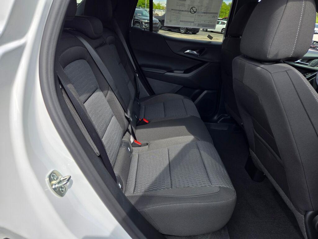 new 2026 Chevrolet Equinox car, priced at $32,495