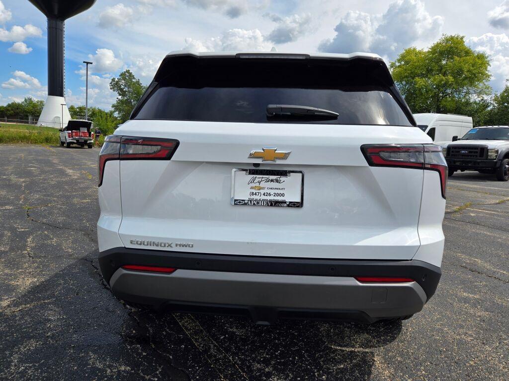 new 2026 Chevrolet Equinox car, priced at $32,495