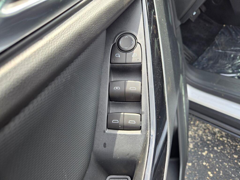 new 2026 Chevrolet Equinox car, priced at $32,495