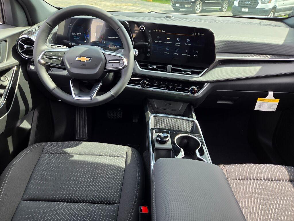 new 2026 Chevrolet Equinox car, priced at $32,495