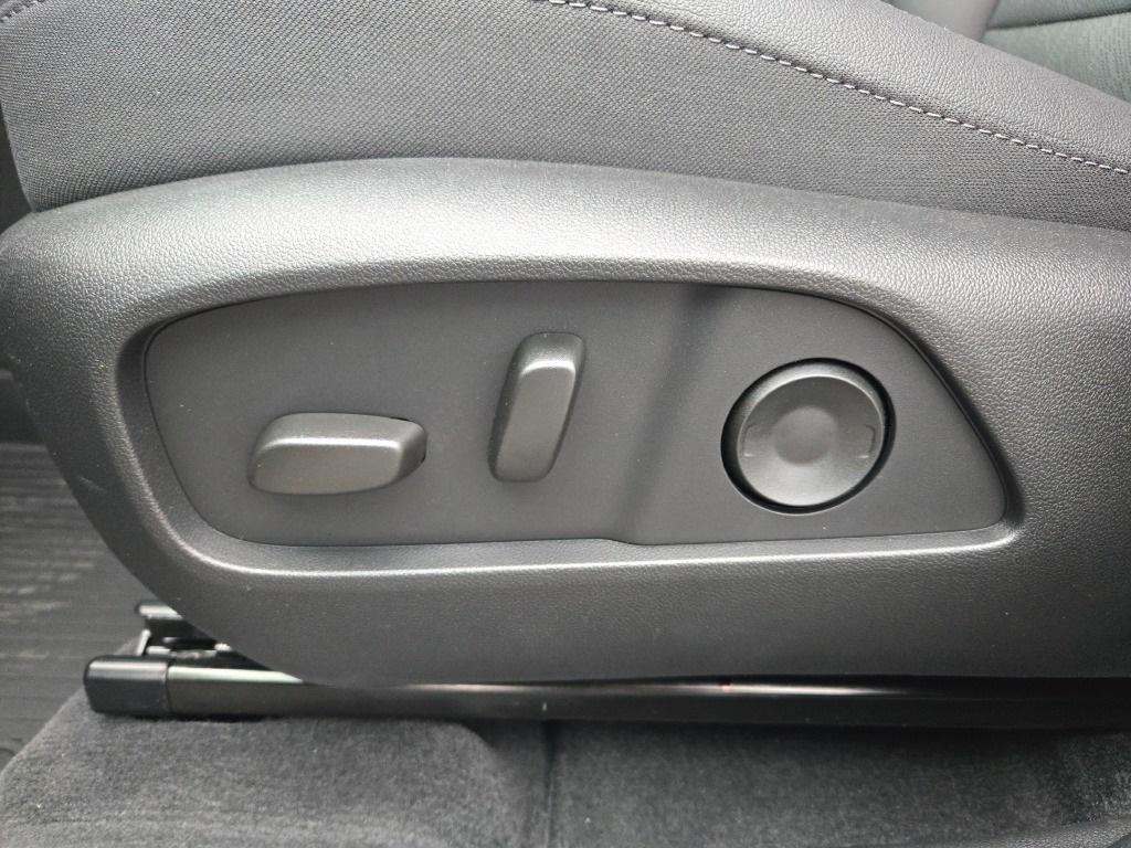 new 2025 Chevrolet Equinox car, priced at $27,449