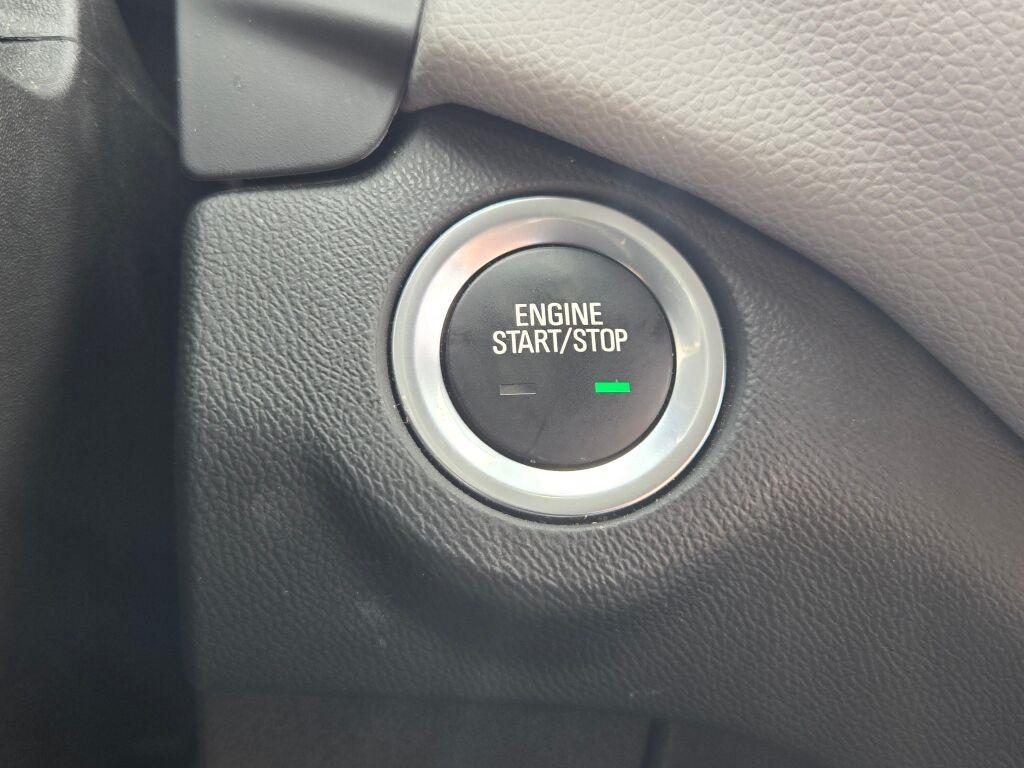 used 2022 Chevrolet Equinox car, priced at $16,725