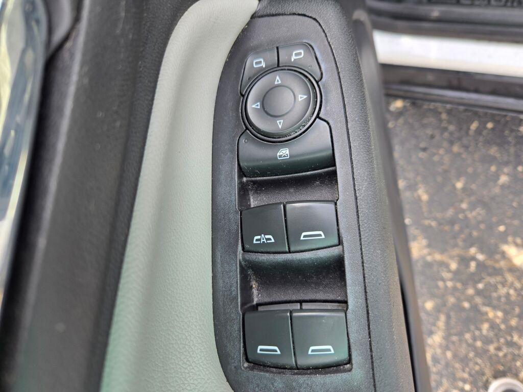 used 2019 Chevrolet Equinox car, priced at $15,700