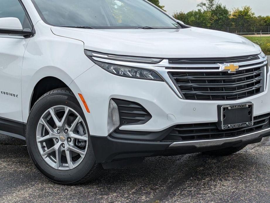 new 2024 Chevrolet Equinox car, priced at $30,890