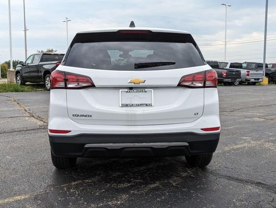 new 2024 Chevrolet Equinox car, priced at $30,890