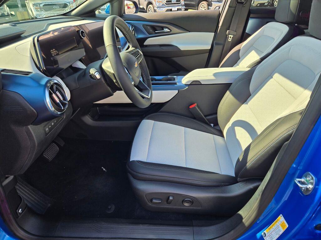 new 2026 Chevrolet Equinox EV car