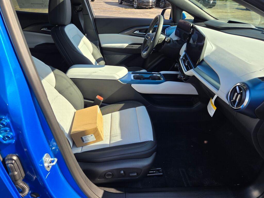 new 2026 Chevrolet Equinox EV car