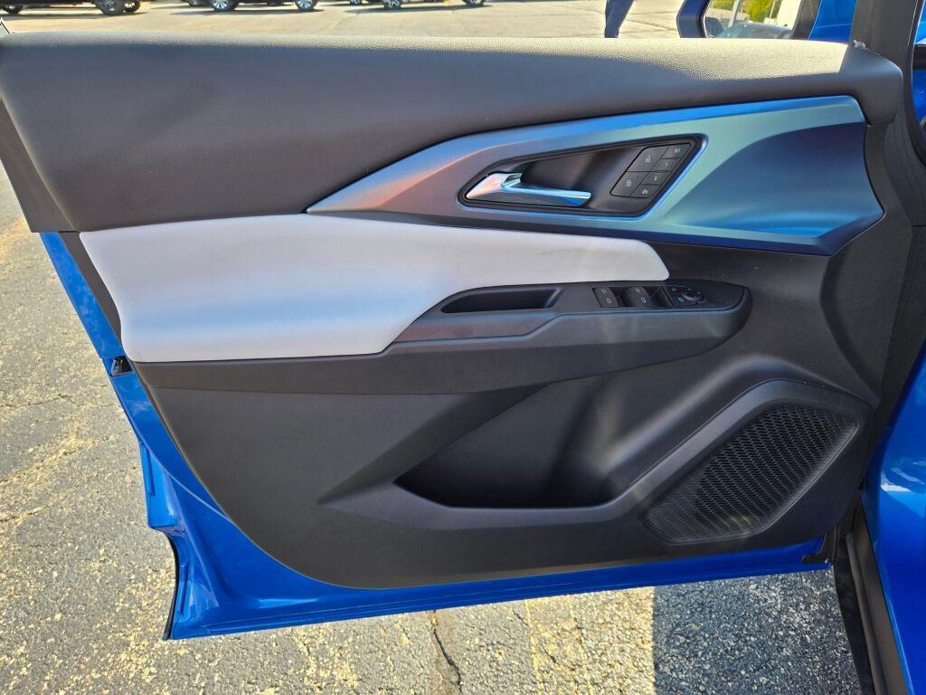 new 2026 Chevrolet Equinox EV car