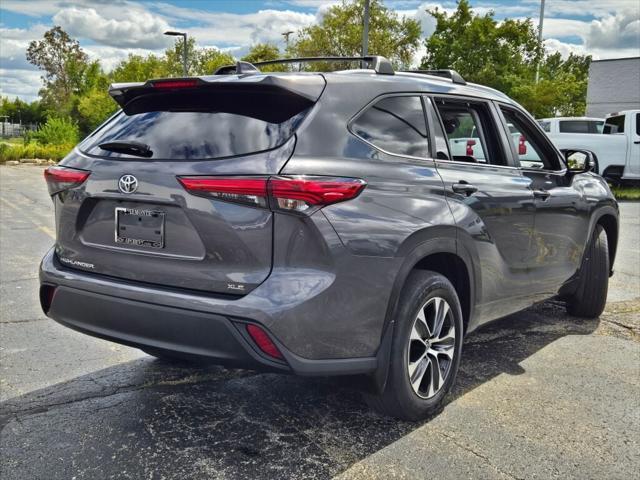 used 2023 Toyota Highlander car, priced at $36,950