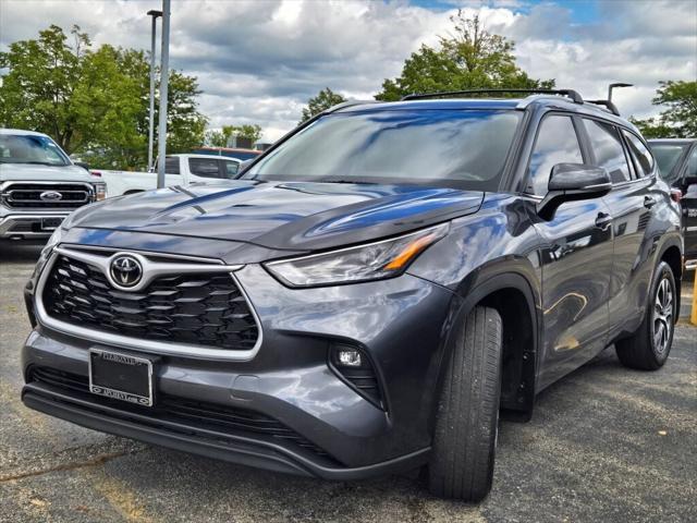 used 2023 Toyota Highlander car, priced at $36,950