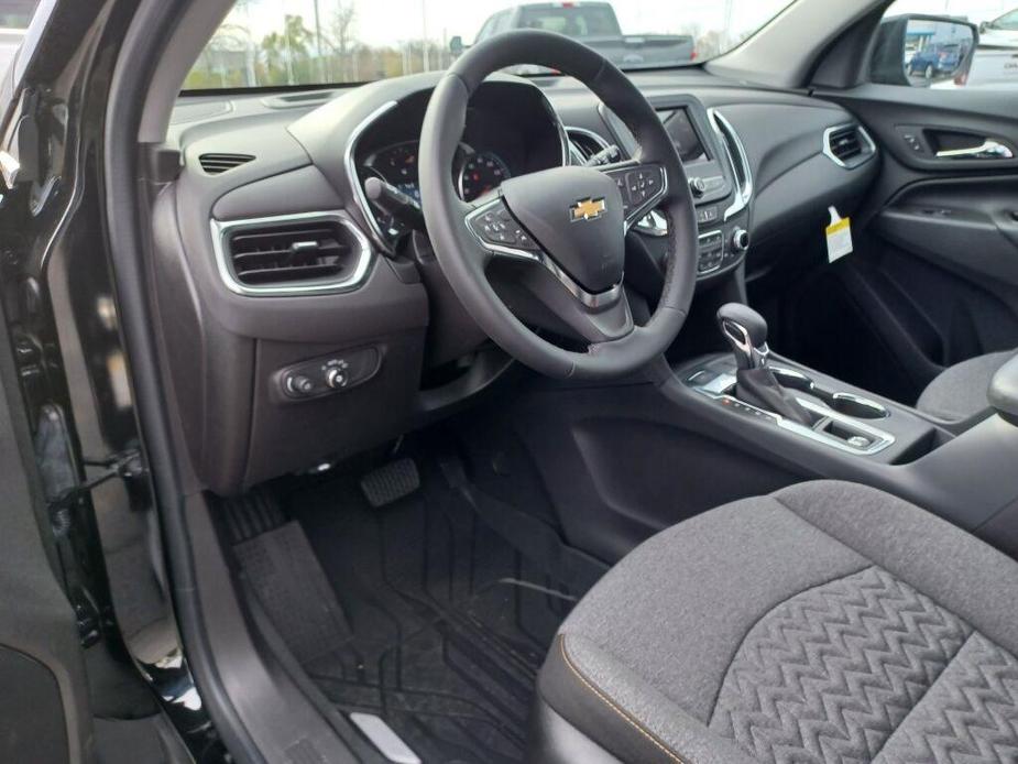 new 2024 Chevrolet Equinox car, priced at $26,940