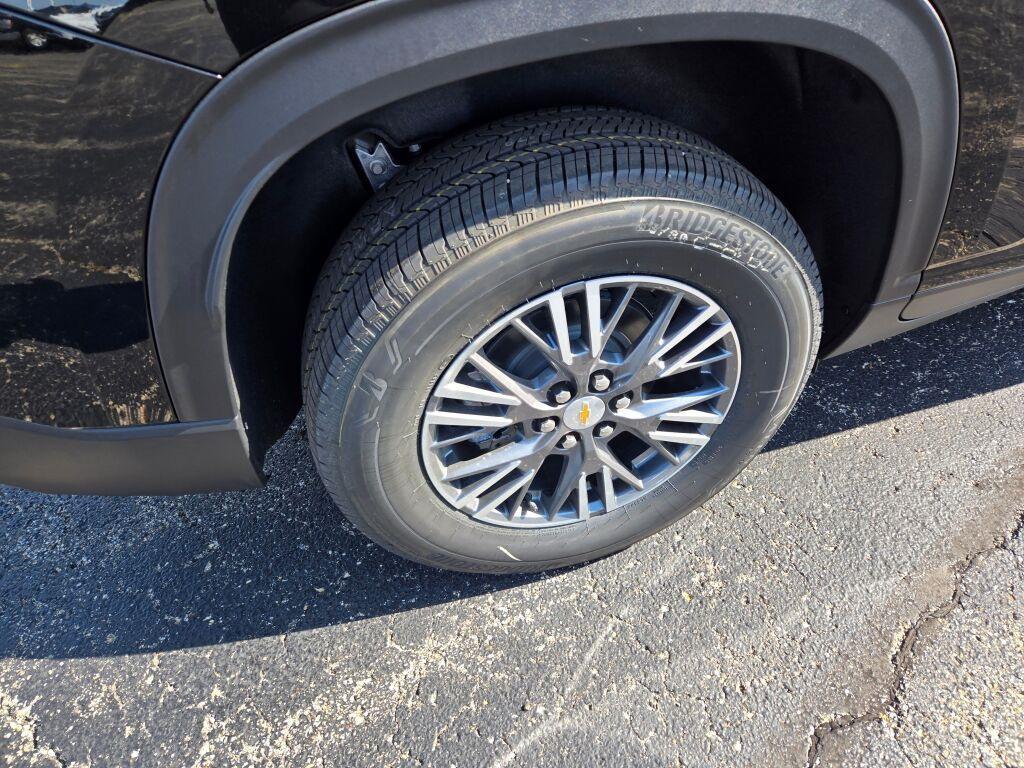 new 2026 Chevrolet Traverse car, priced at $42,695