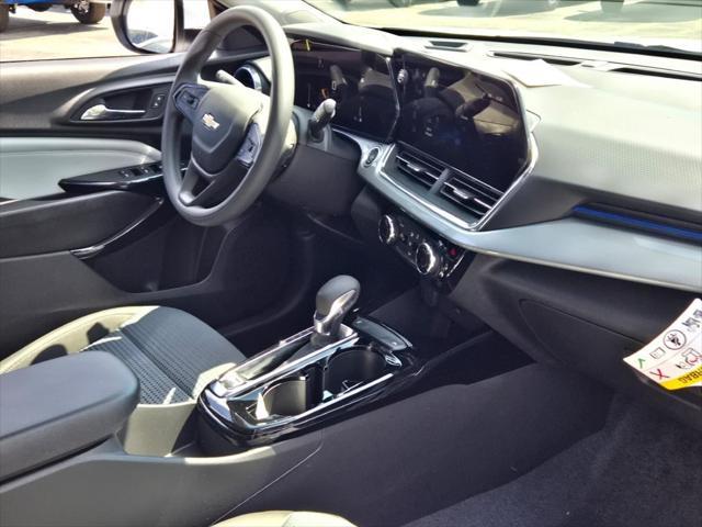 new 2025 Chevrolet Trax car, priced at $24,345